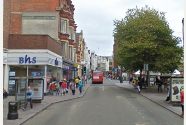 Man pleads guilty to anti-Muslim abuse and assault outside nightclub